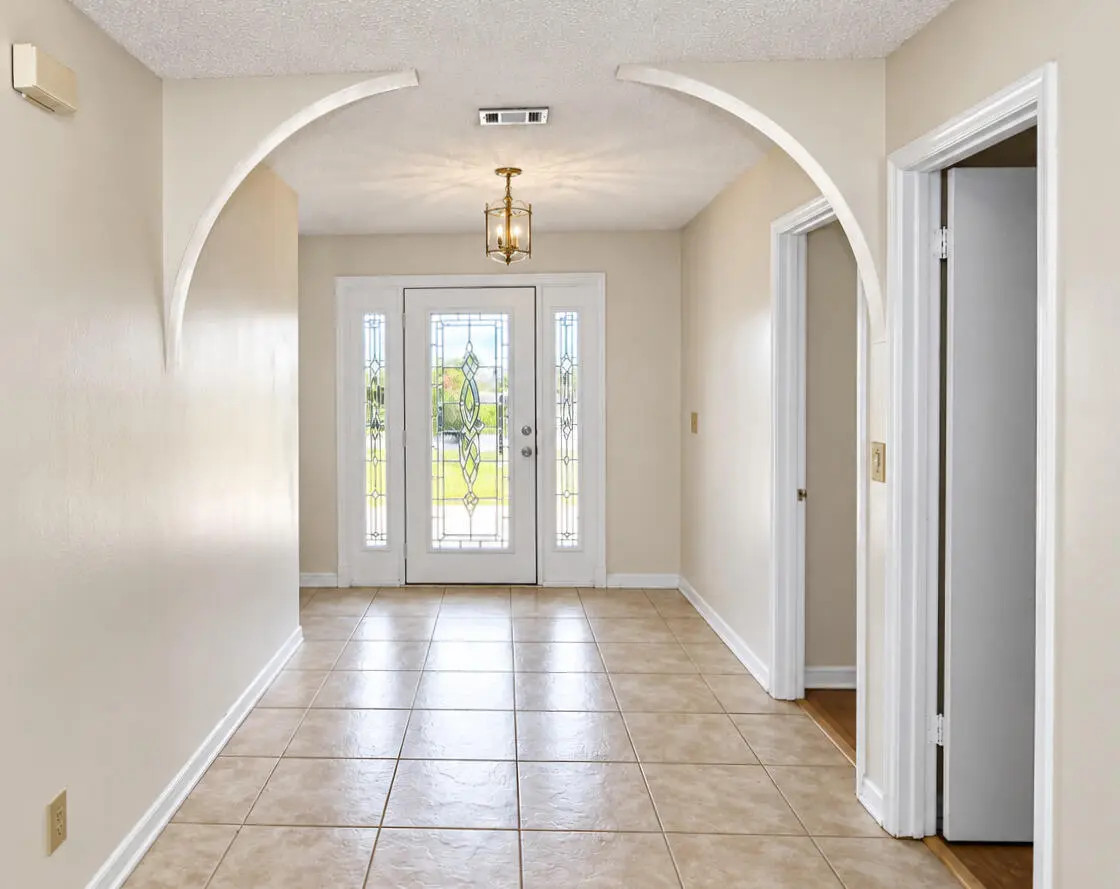 cr entry at 1309 SE Coral Reef Street, Port St. Lucie