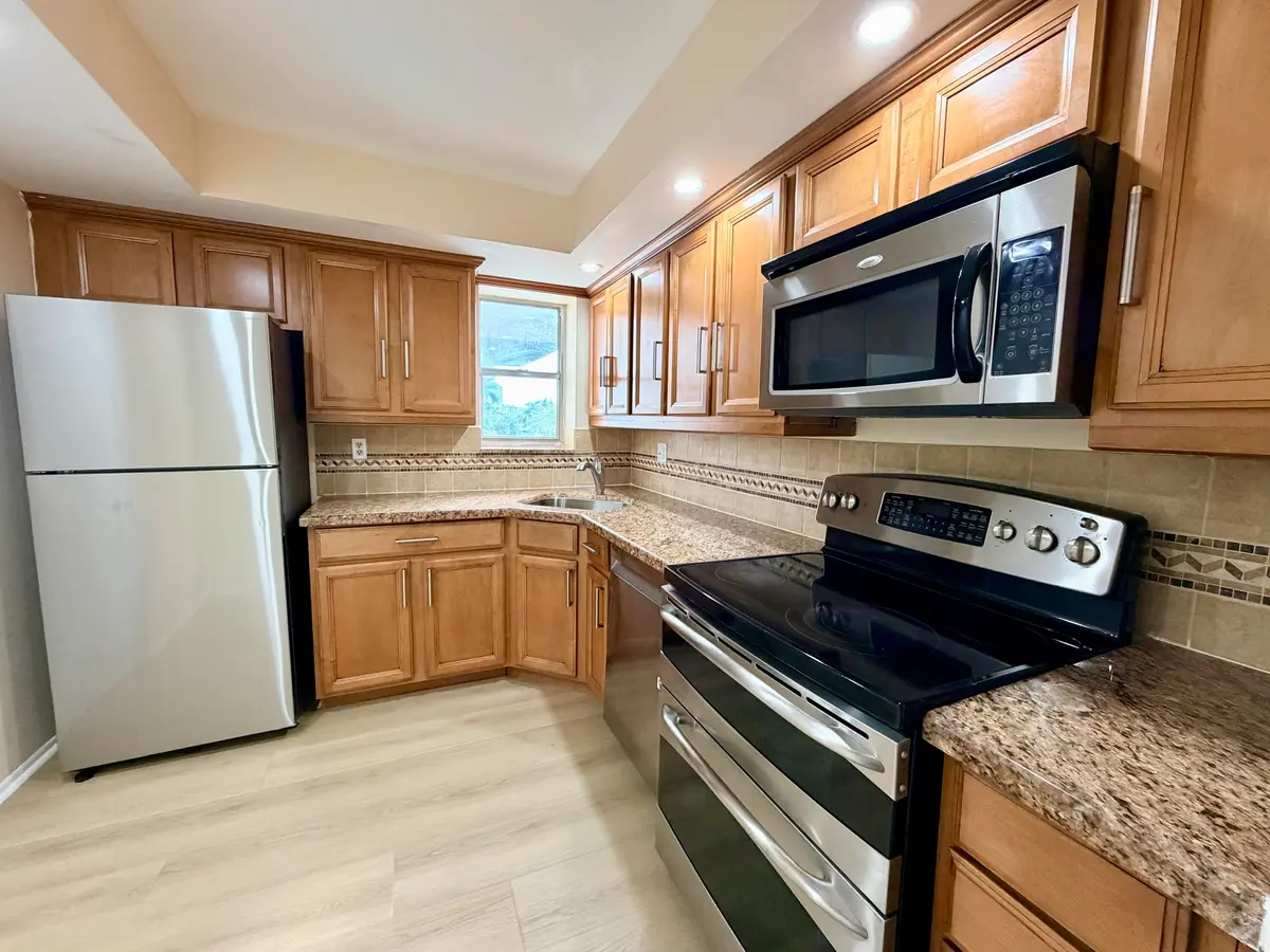 Kitchen at 777 S Federal Highway RP407, Pompano Beach