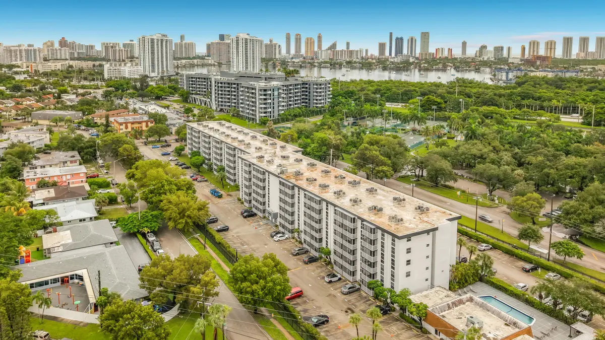 16851 NE 23rd Avenue #A608-6 at 16851 NE 23RD Avenue A608, North Miami Beach