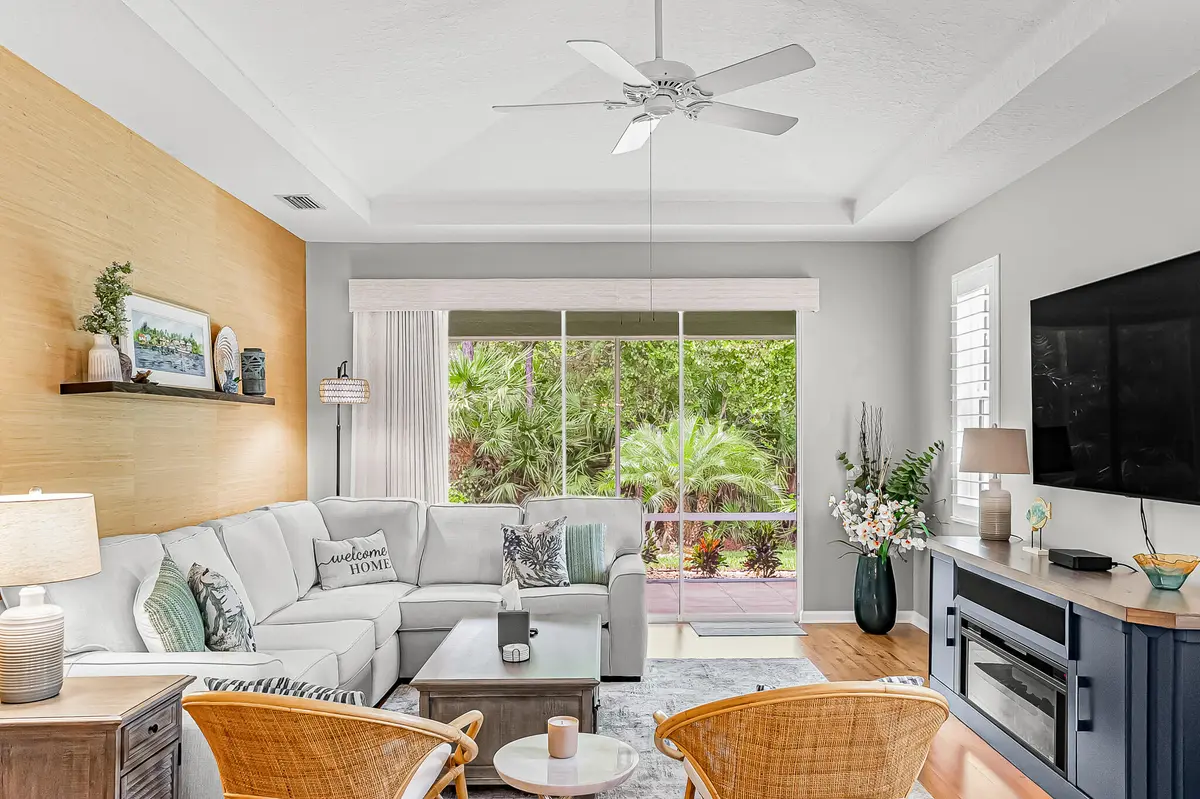 6.1 at 590 NW Red Pine Way, Jensen Beach