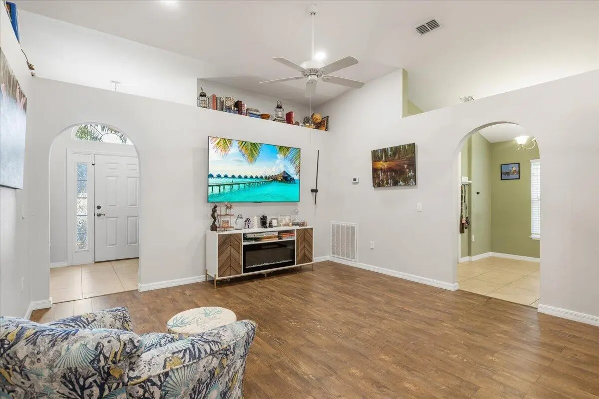 20-0B2A2435 at 8080 Westfield Circle, Vero Beach