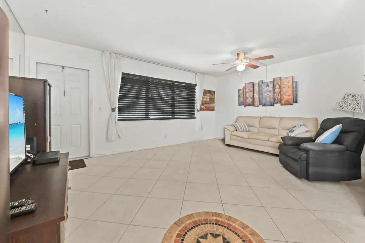 05 Living room 02 at 305 Norwich M, West Palm Beach