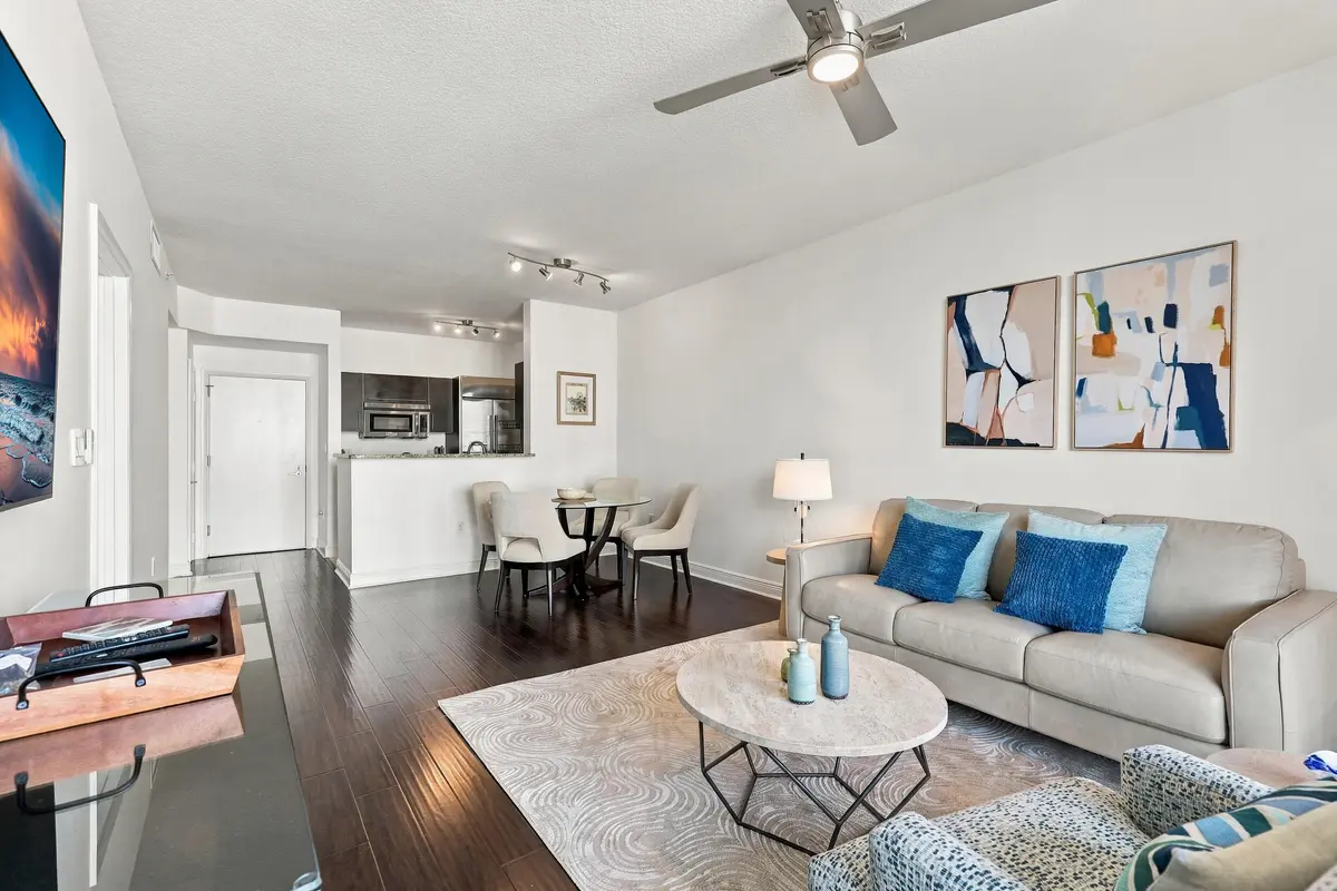 South Tower #521 at 550 OKEECHOBEE Boulevard 521, West Palm Beach