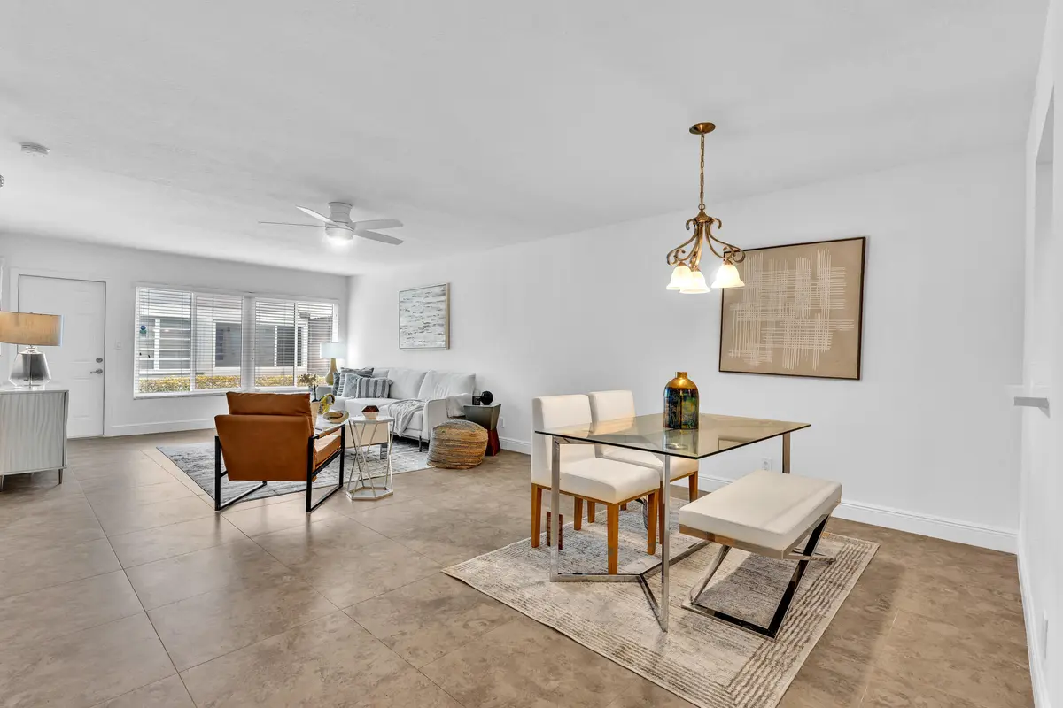 FPP01784 at 18880 JOLSON Avenue 8, Boca Raton