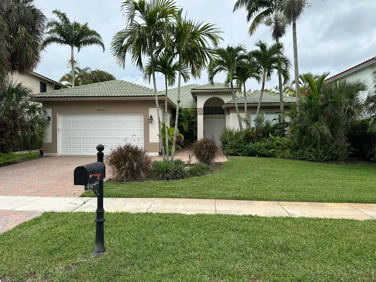 4644 wc1 at 4644 WINDWARD COVE Lane, Wellington