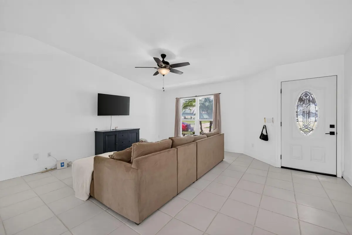 5-web-or-mls-3A5A0093 at 872 SW NICHOLS Terrace, Port St. Lucie