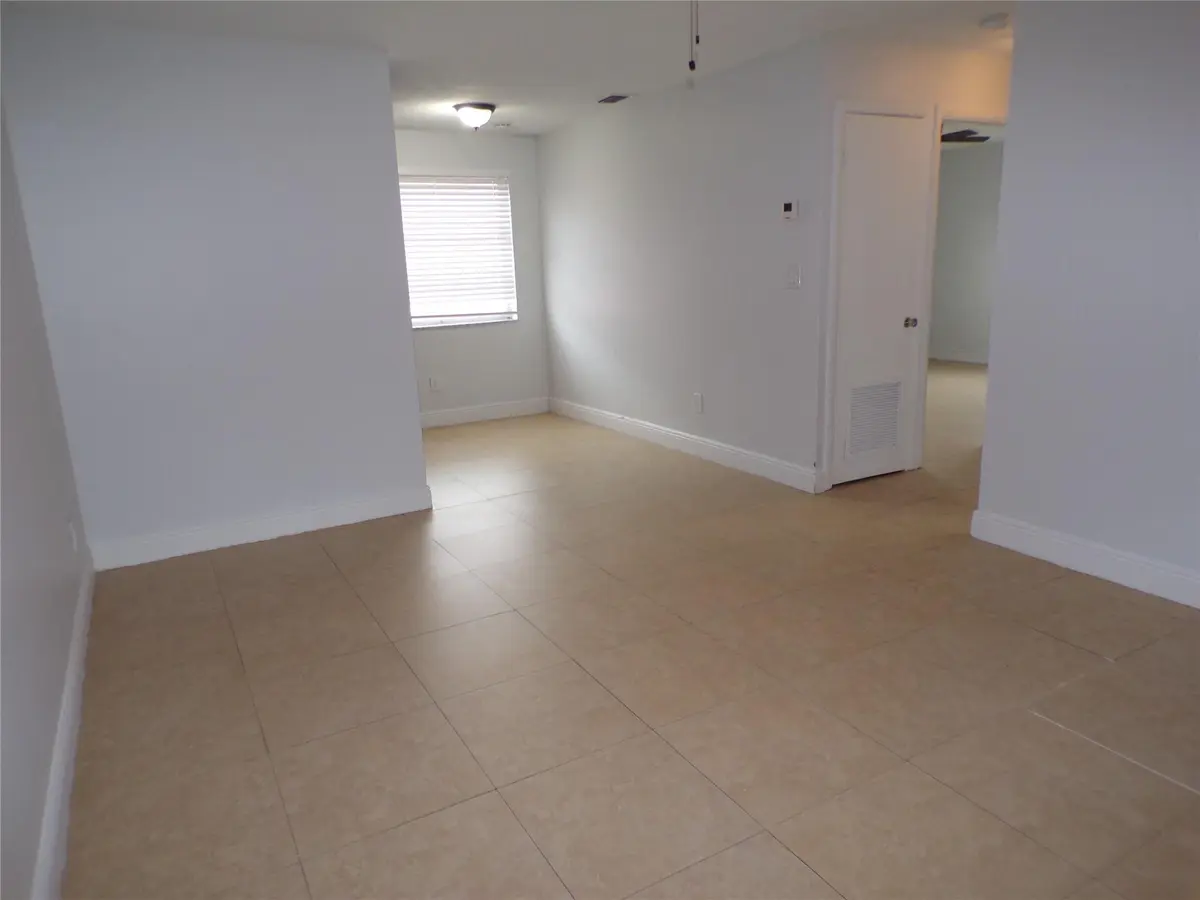 Photo 7 at 1505 N 57th Terrace, Hollywood