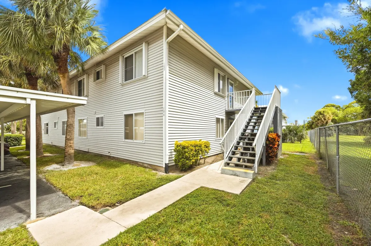 _DSC1478 at 105 SE Village Drive, Port St. Lucie