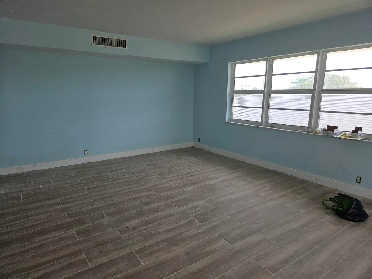 2500 NE 48TH Lane 301, Fort Lauderdale, FL – photo 4
