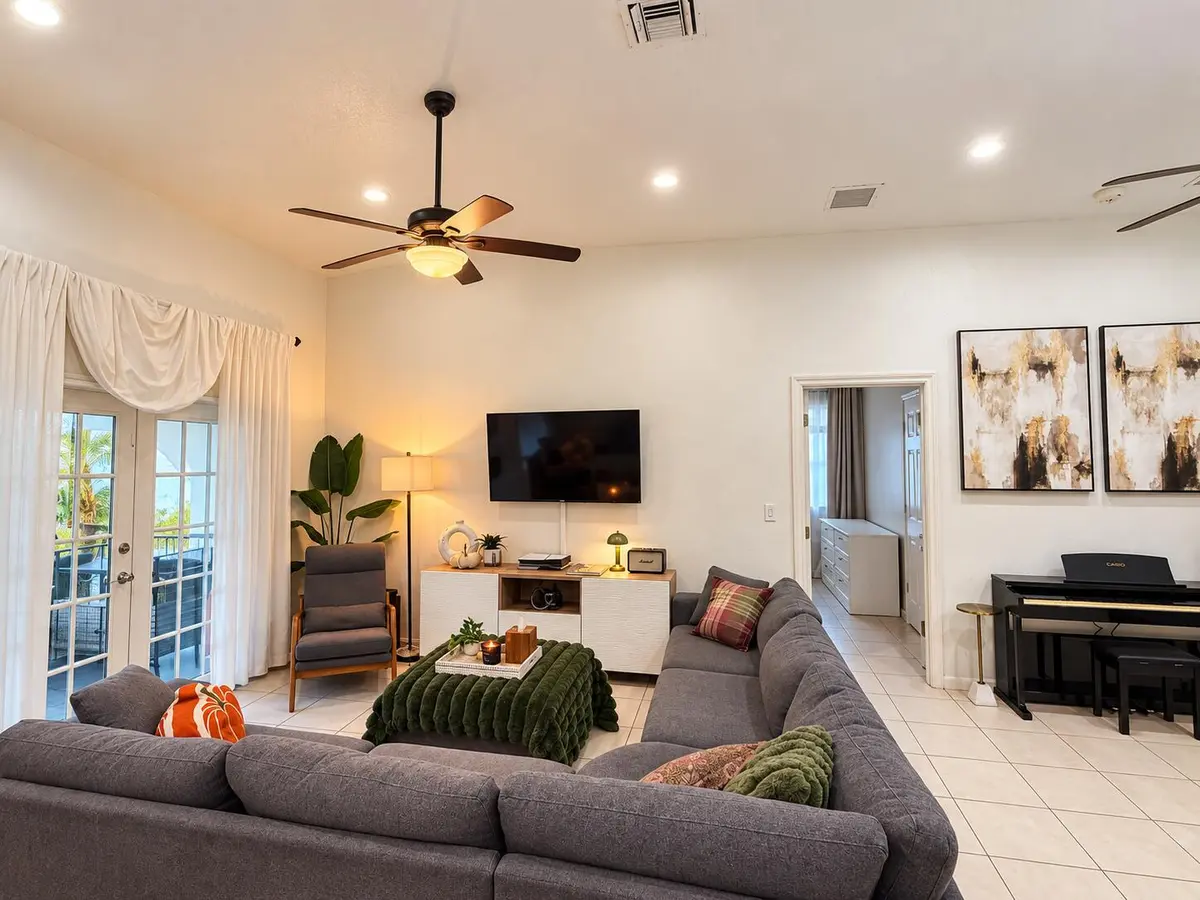 240527A1-BB20-4DB1-B421-75AA38D65241 at 2858 NW 9TH Street, Fort Lauderdale