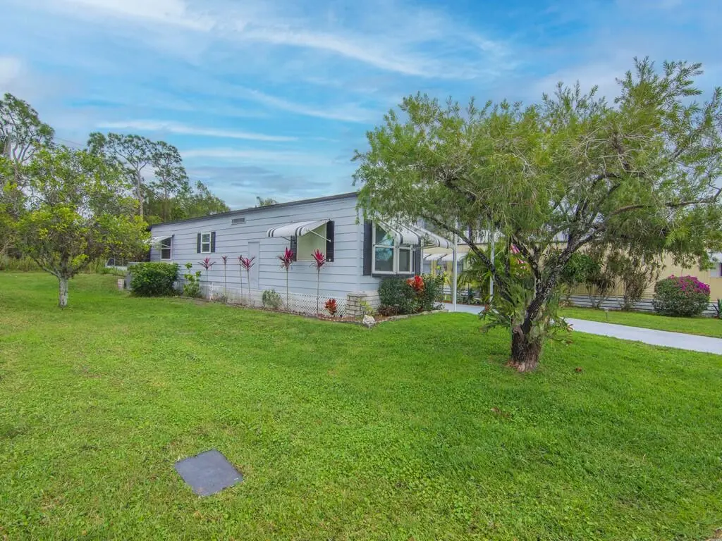 Resized007 at 196 W Caribbean, Port St. Lucie