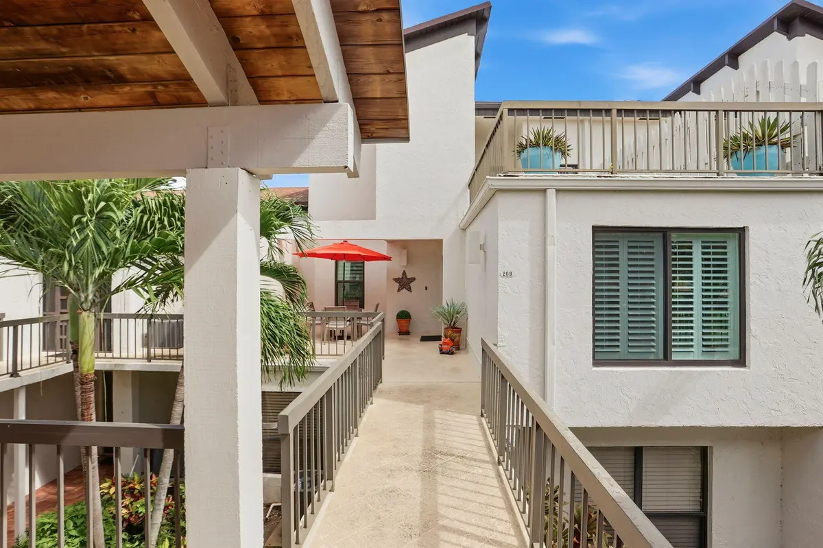 Hallway at 900 Greensward Lane 209-G, Delray Beach
