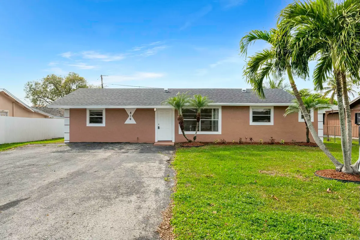 tempImageNquubo at 816 NE 22ND Street, Belle Glade
