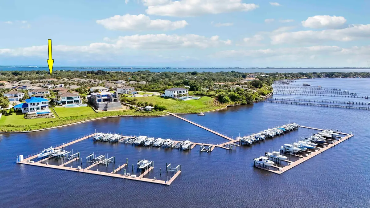 Location Aerial to Marina at 2475 NE Evinrude Circle, Jensen Beach