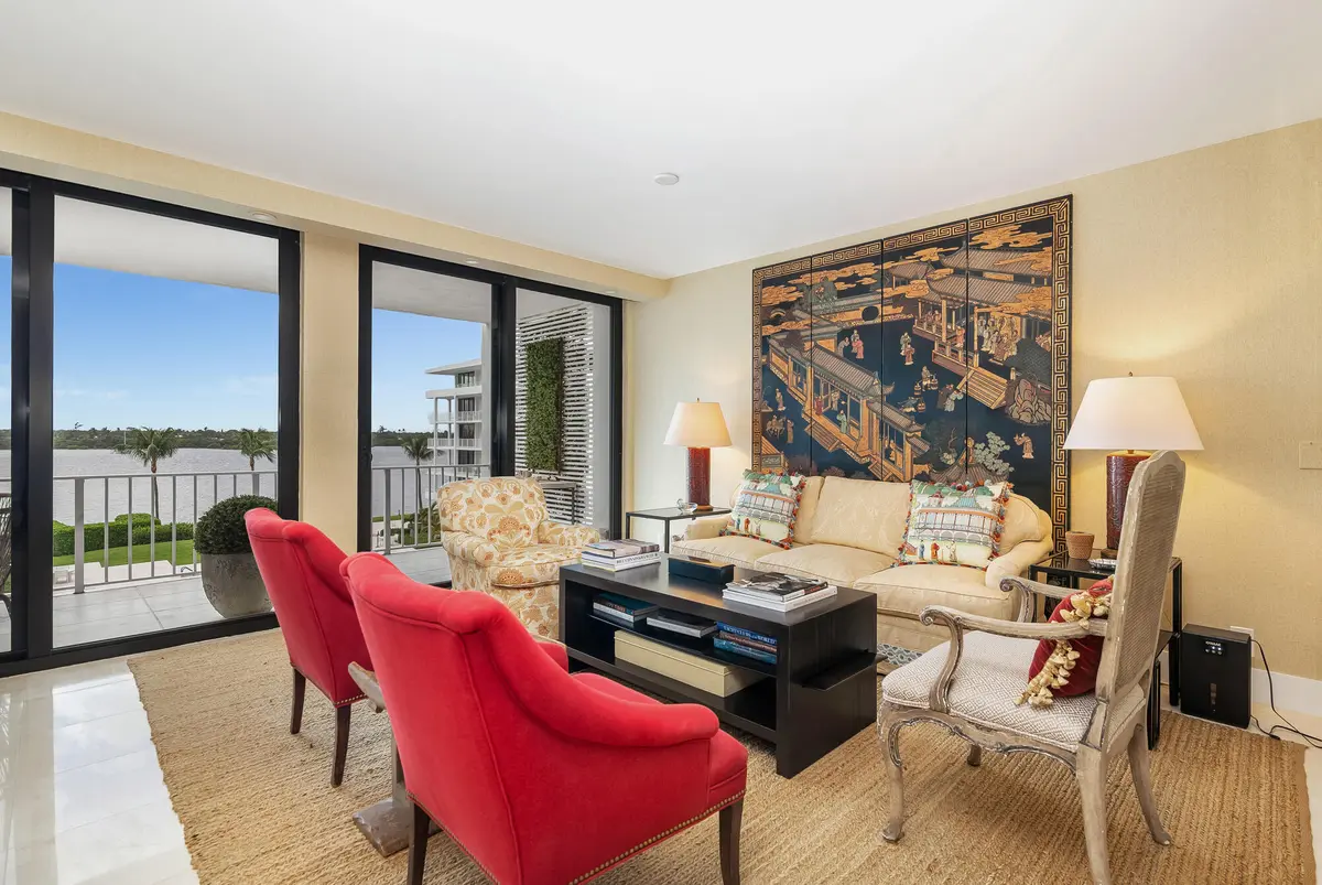 Living at 2784 S OCEAN Boulevard 301E, Palm Beach