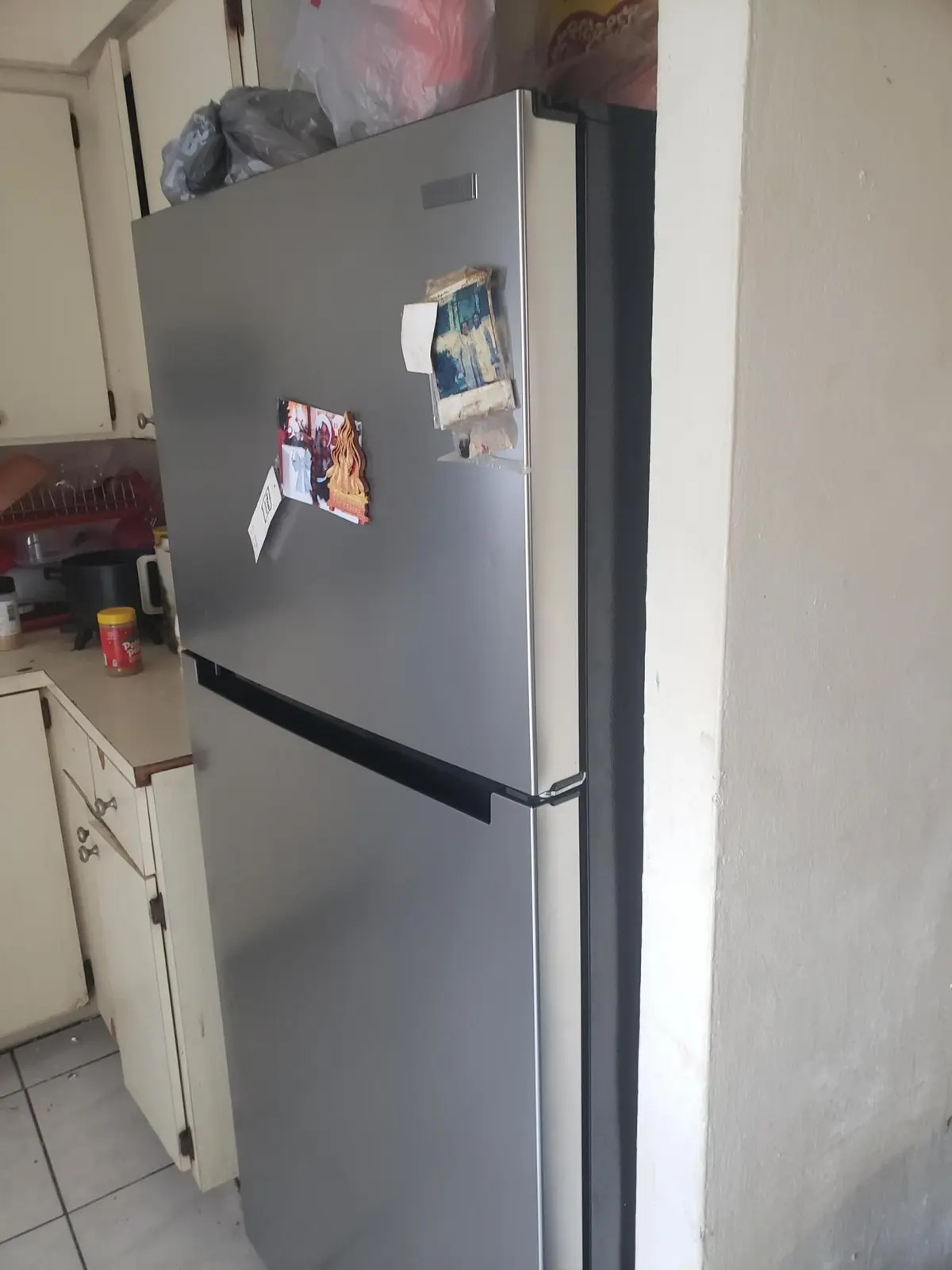 2821 - REFRIDGERATOR at 2821 NW 171st Street, Miami Gardens