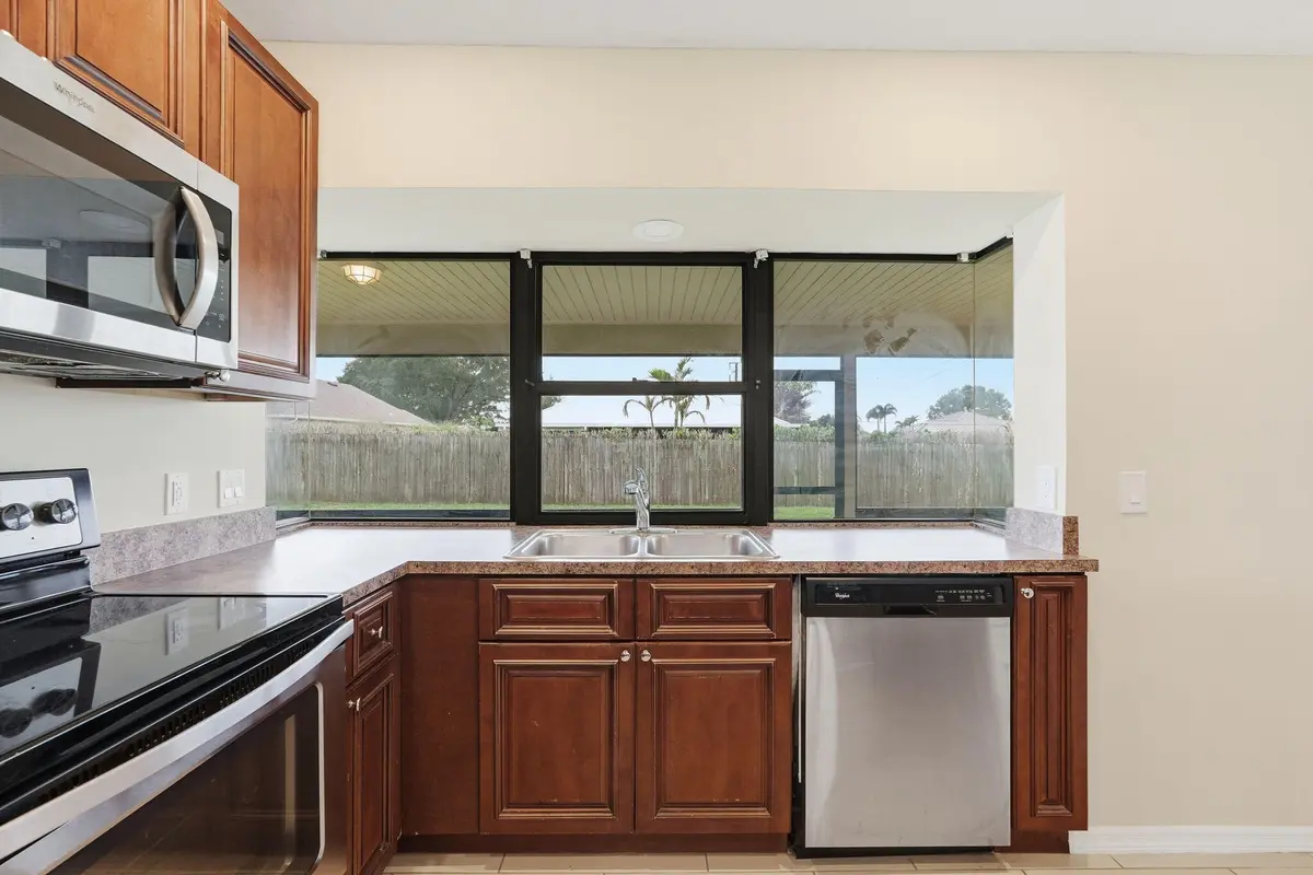 39-web-or-mls-682_SW_Jacoby_Ave_09335 at 682 SW JACOBY Avenue, Port St. Lucie