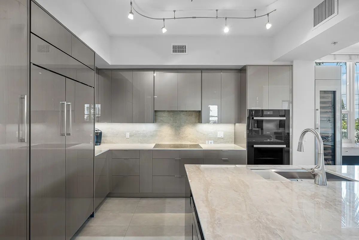010-701Southeast21stAvenue-301-Deerfield at 701 SE 21st Avenue 301, Deerfield Beach
