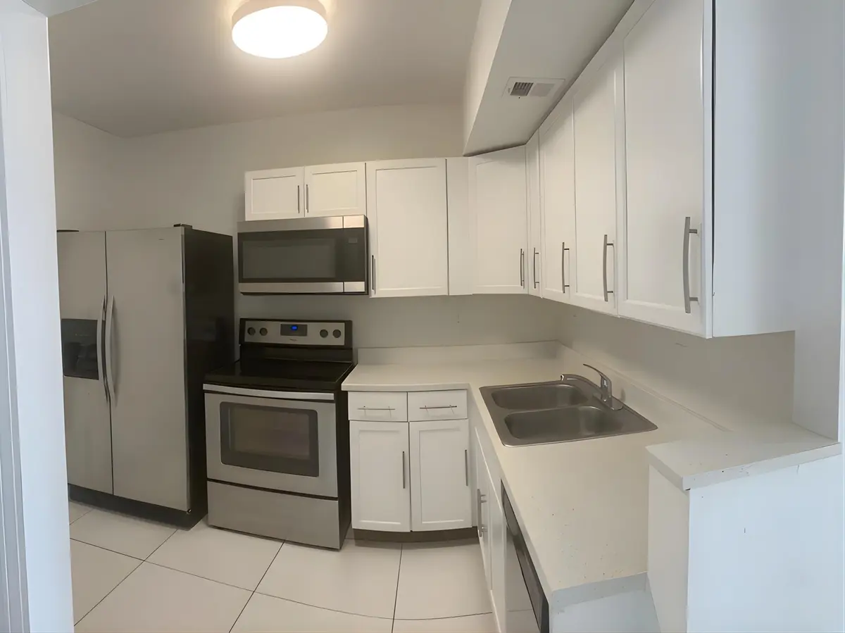 3600 NW 21ST Street 406, Lauderdale Lakes, FL – photo 5