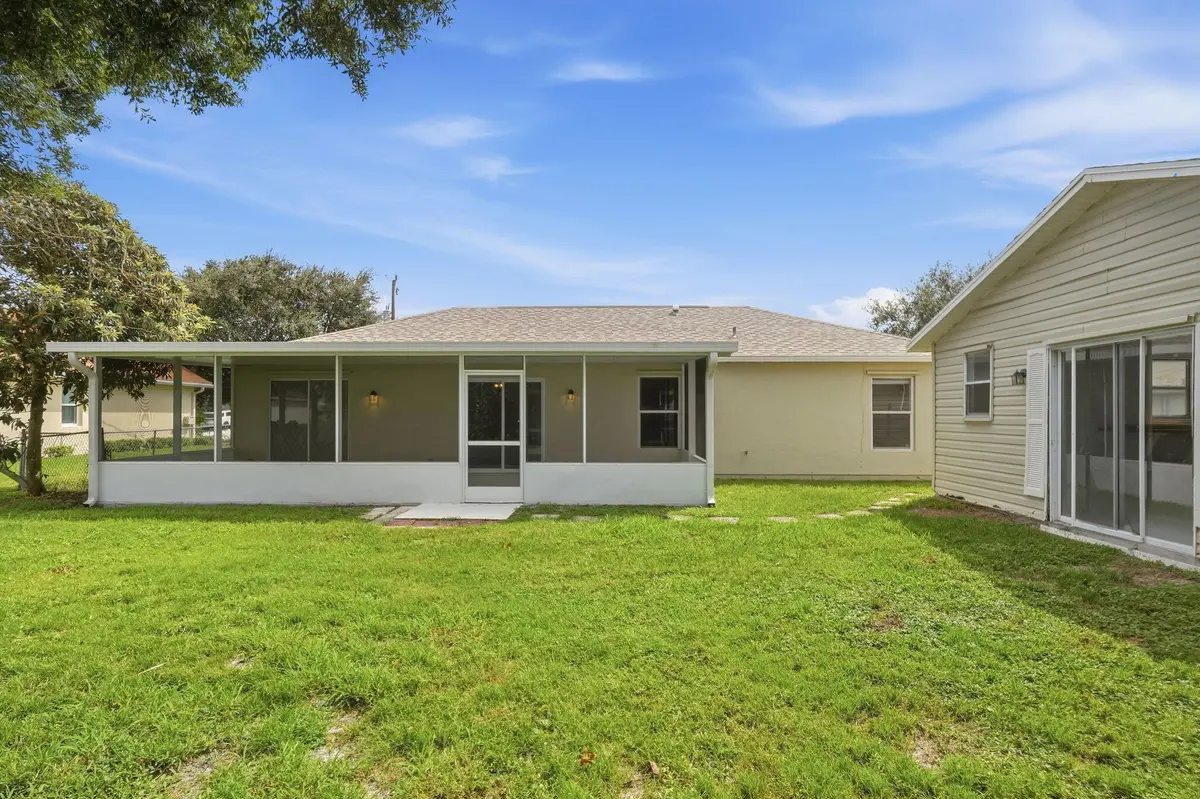 41-web-or-mls-453_SW_Columbus_Dr_08999 at 453 SW COLUMBUS Drive, Port St. Lucie
