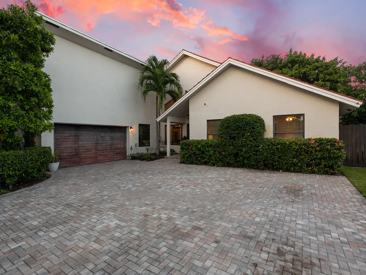 DSC_9213 at 875 NW 83rd Drive, Coral Springs