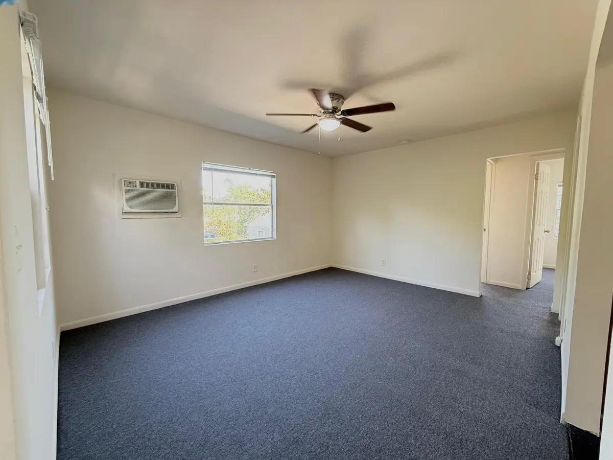 WhatsApp Image 2026-01-23 at 18.43.52 (1 at 808 30th Street 2, West Palm Beach