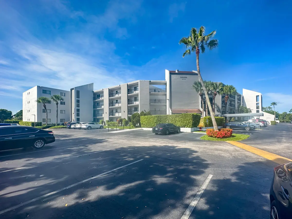 CARLISLE at 6850 10TH Avenue 206, Lake Worth