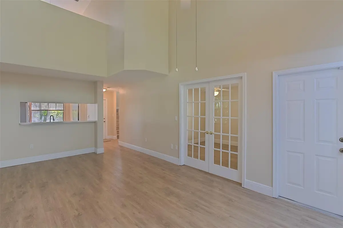 Photo 4 at 223 City View Drive, Fort Lauderdale
