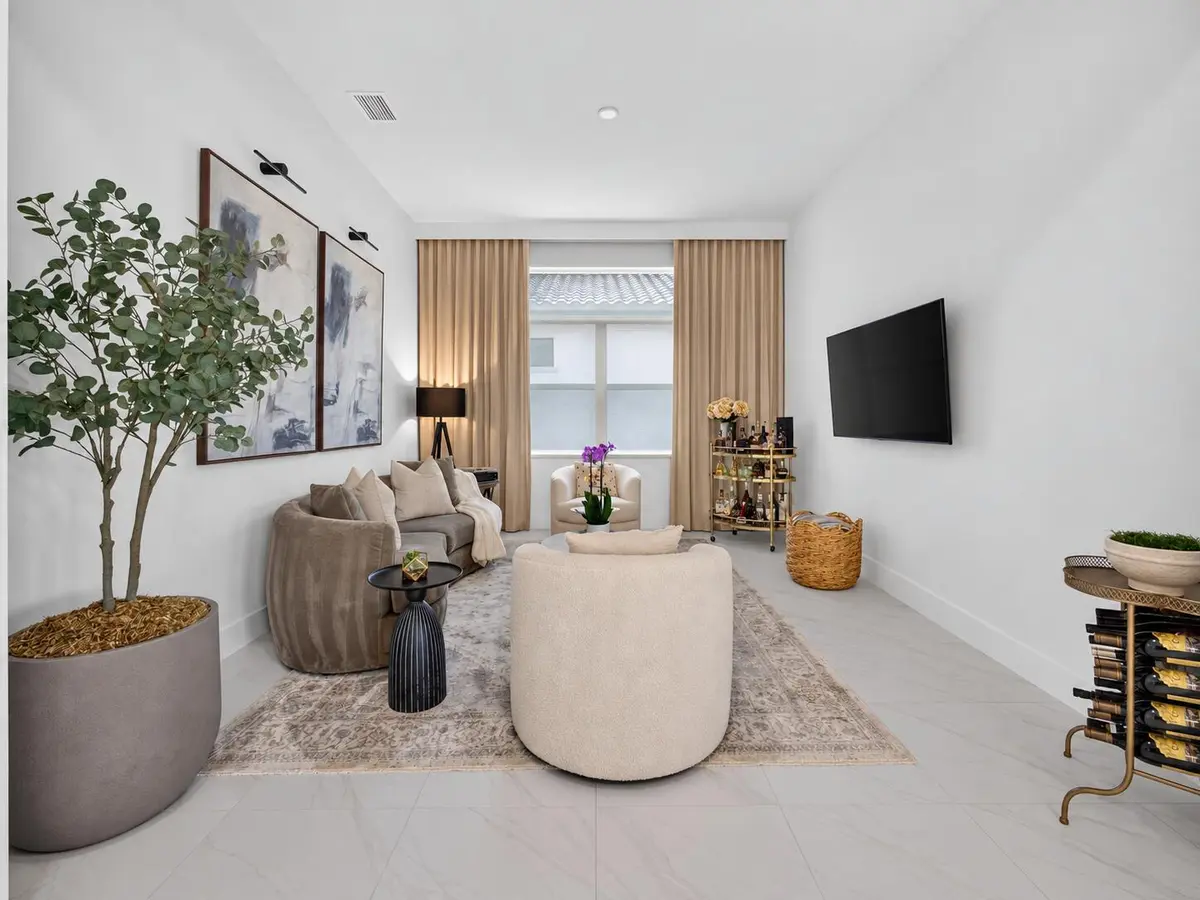 Flex Room at 9582 St. Germain Drive, Palm Beach Gardens