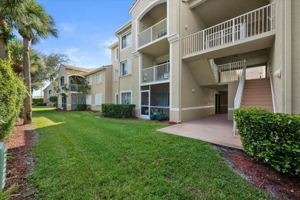 02-LUX_3690 at 254 Village Boulevard 4310, Tequesta