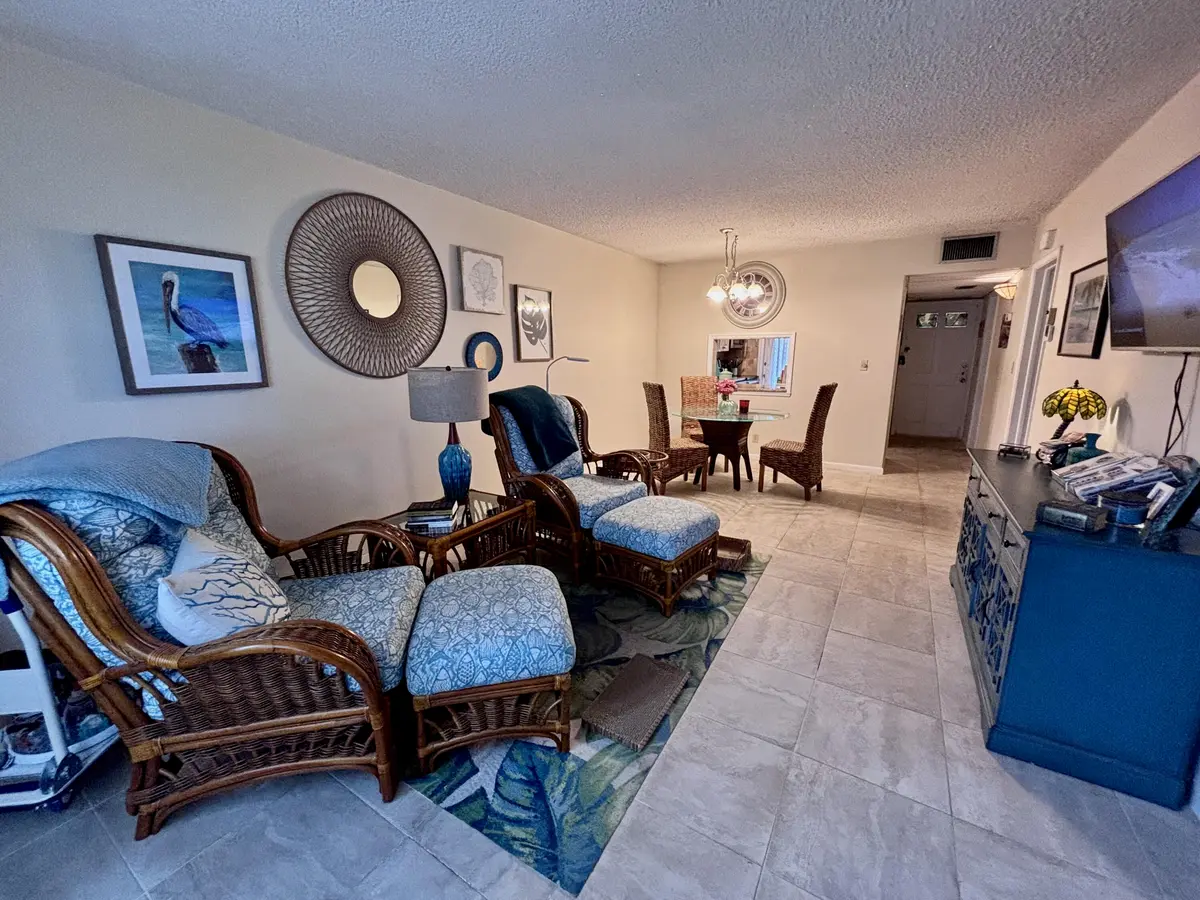 living room at 400 NE 20TH Street B208, Boca Raton