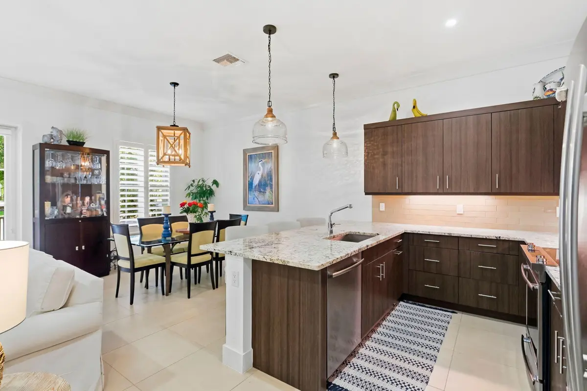 Kitchen & Dining at 910 HAMILTON Lane, Delray Beach