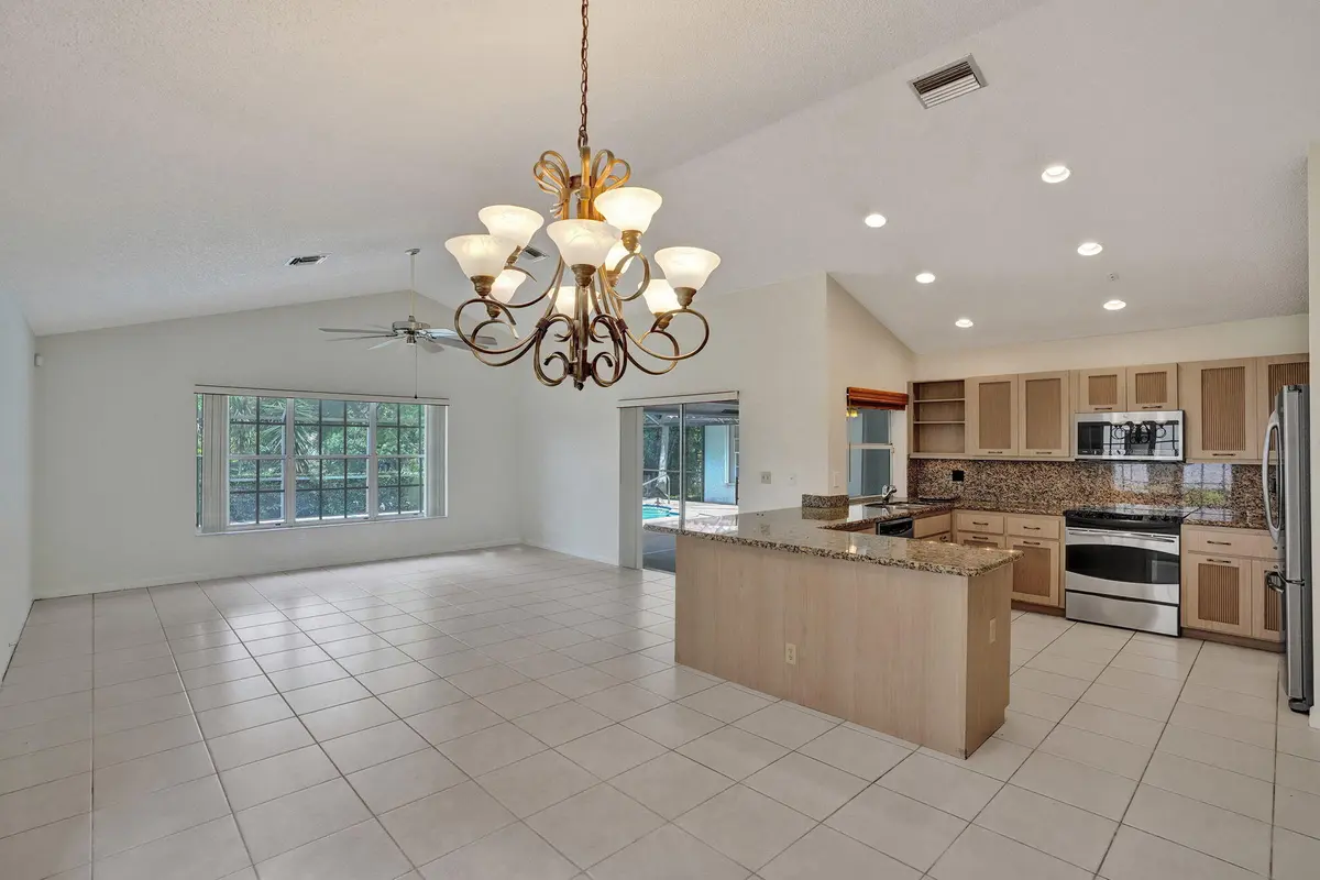 26-web-or-mls-DSC07675 at 9821 SW 3RD Court, Plantation