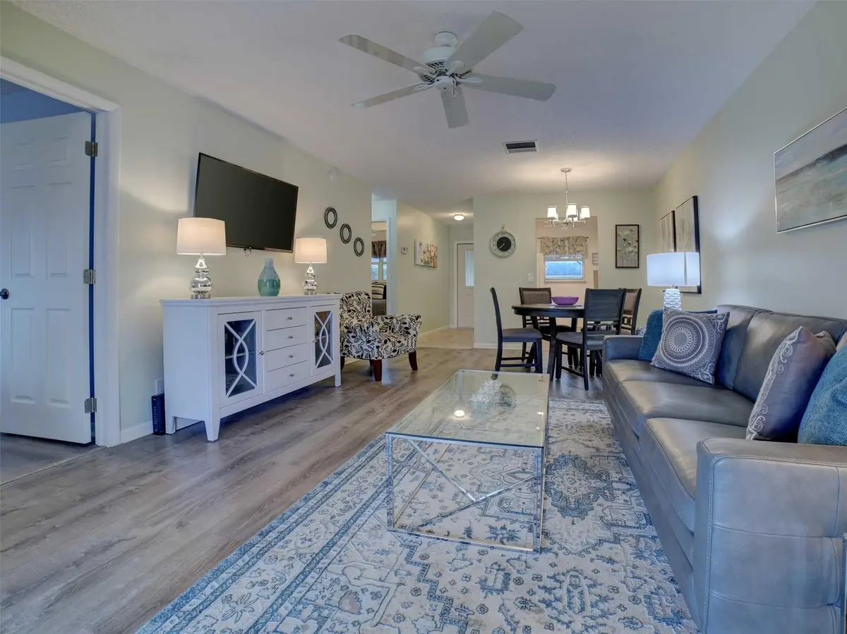 Photo 5 at 400 SW Golfview Terrace 111, Boynton Beach