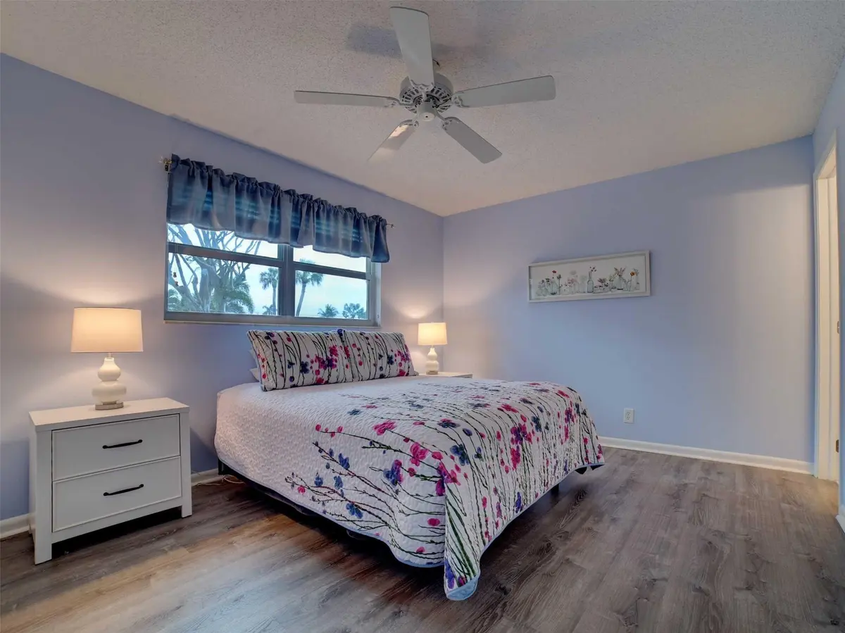 Photo 7 at 400 SW Golfview Terrace 111, Boynton Beach