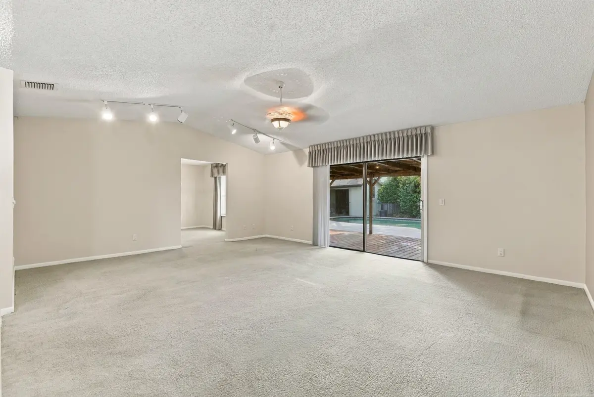 8-print-0V8A7524 at 5503 BIRCH Drive, Fort Pierce