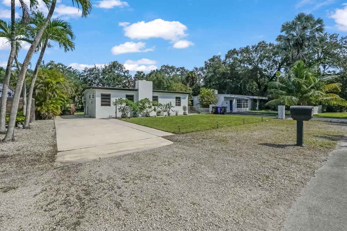 6 (1) at 1717 SW 14TH Street, Fort Lauderdale