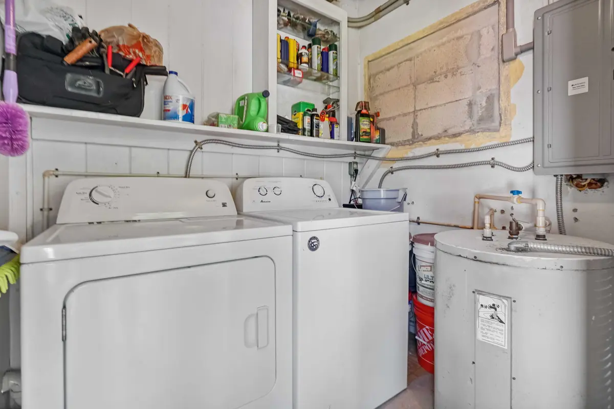 7 (1) at 1717 SW 14TH Street, Fort Lauderdale