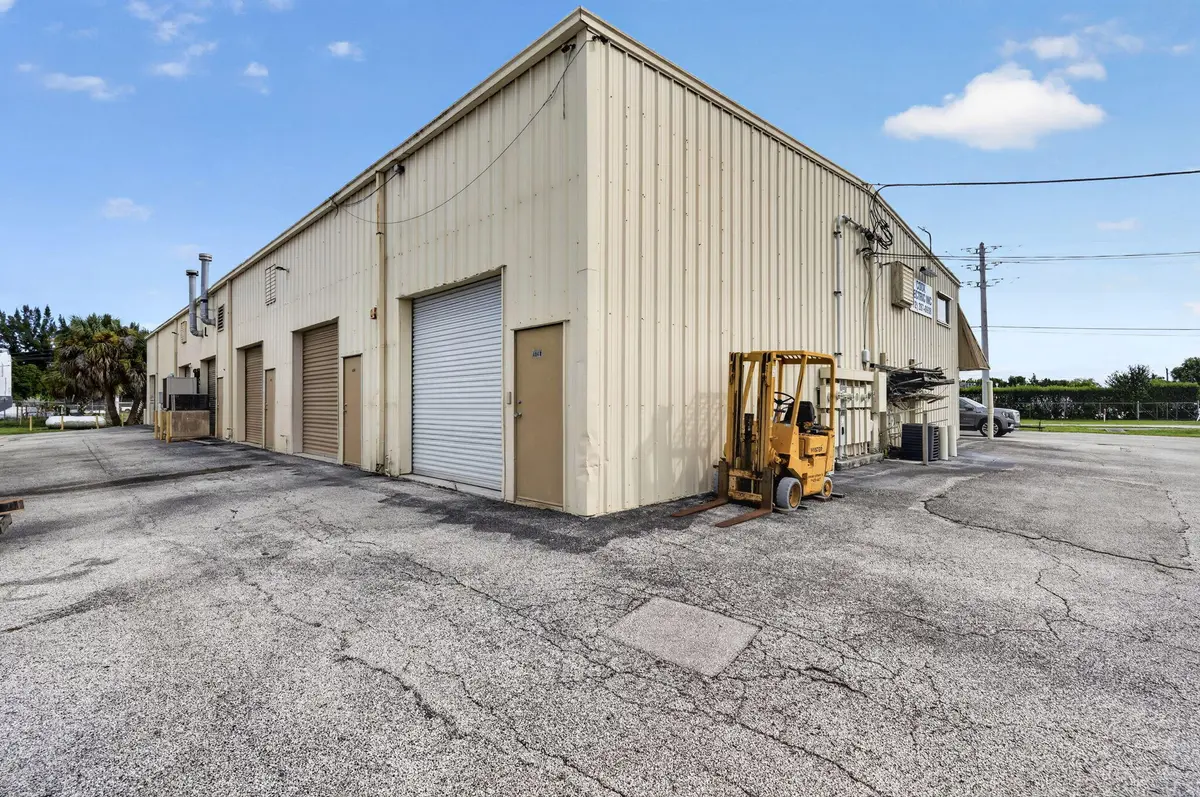 5-web-or-mls-_MLP0602 at 4248 SE COMMERCE Avenue, Stuart