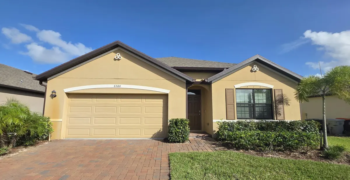 Exterior front at 6580 Canterbridge Drive, Vero Beach