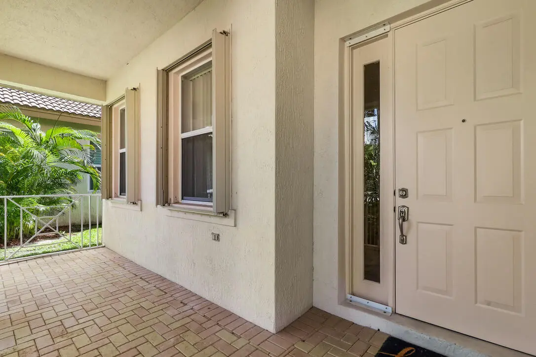 Front Entrance at 9110 Bay Harbour Circle, West Palm Beach