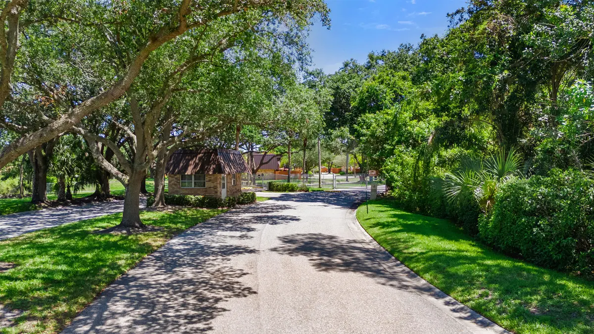 5913 SE WINDSONG Lane 834 at 5913 SE WINDSONG Lane 834, Stuart