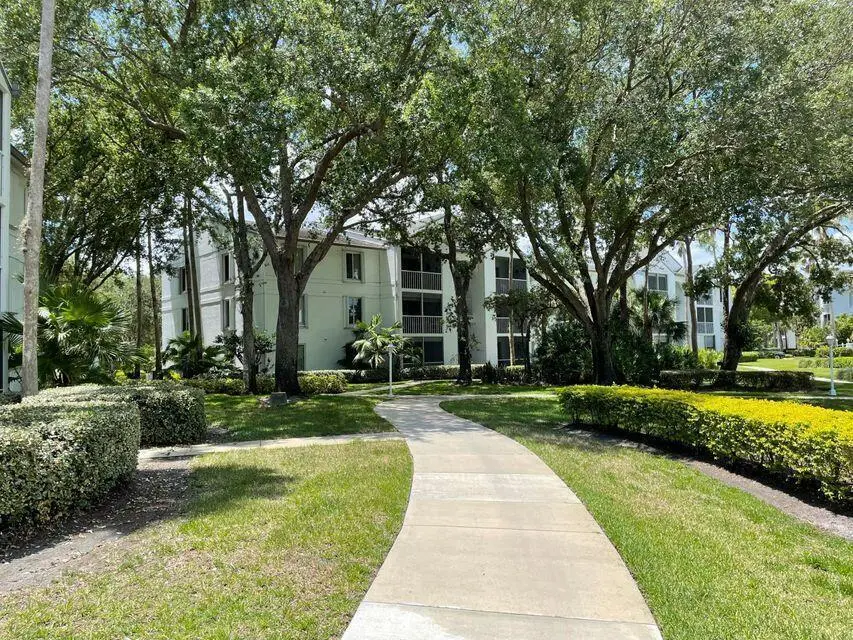 2502 SE ANCHORAGE Cove D-2, Port St. Lucie, FL – photo 7