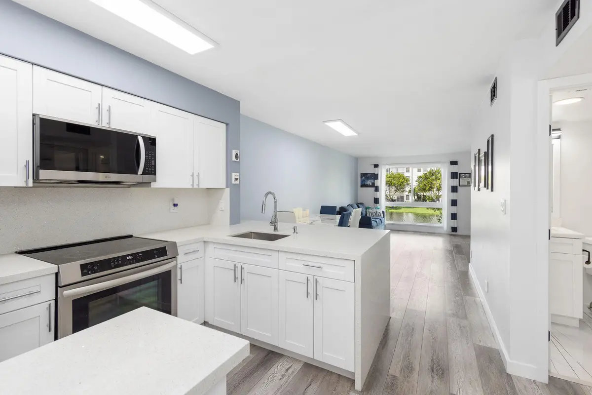 1W0A0099 at 2106 S Cypress Bend Drive 207, Pompano Beach