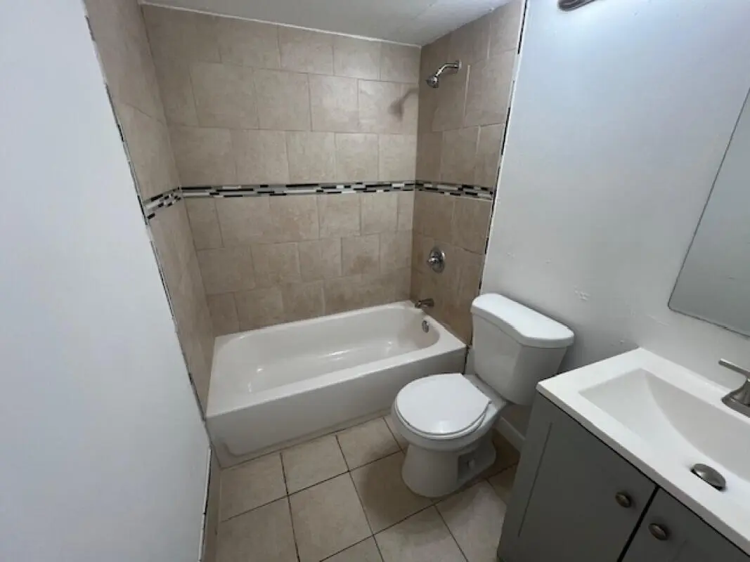 IMG_2762jpg at 806 9th Street 43, West Palm Beach
