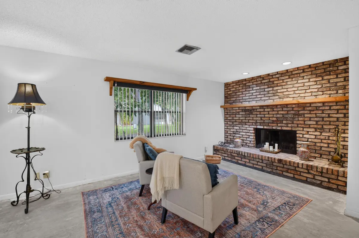 EXTENDED LIVING ROOM AREA at 772 NW 25th Avenue, Delray Beach
