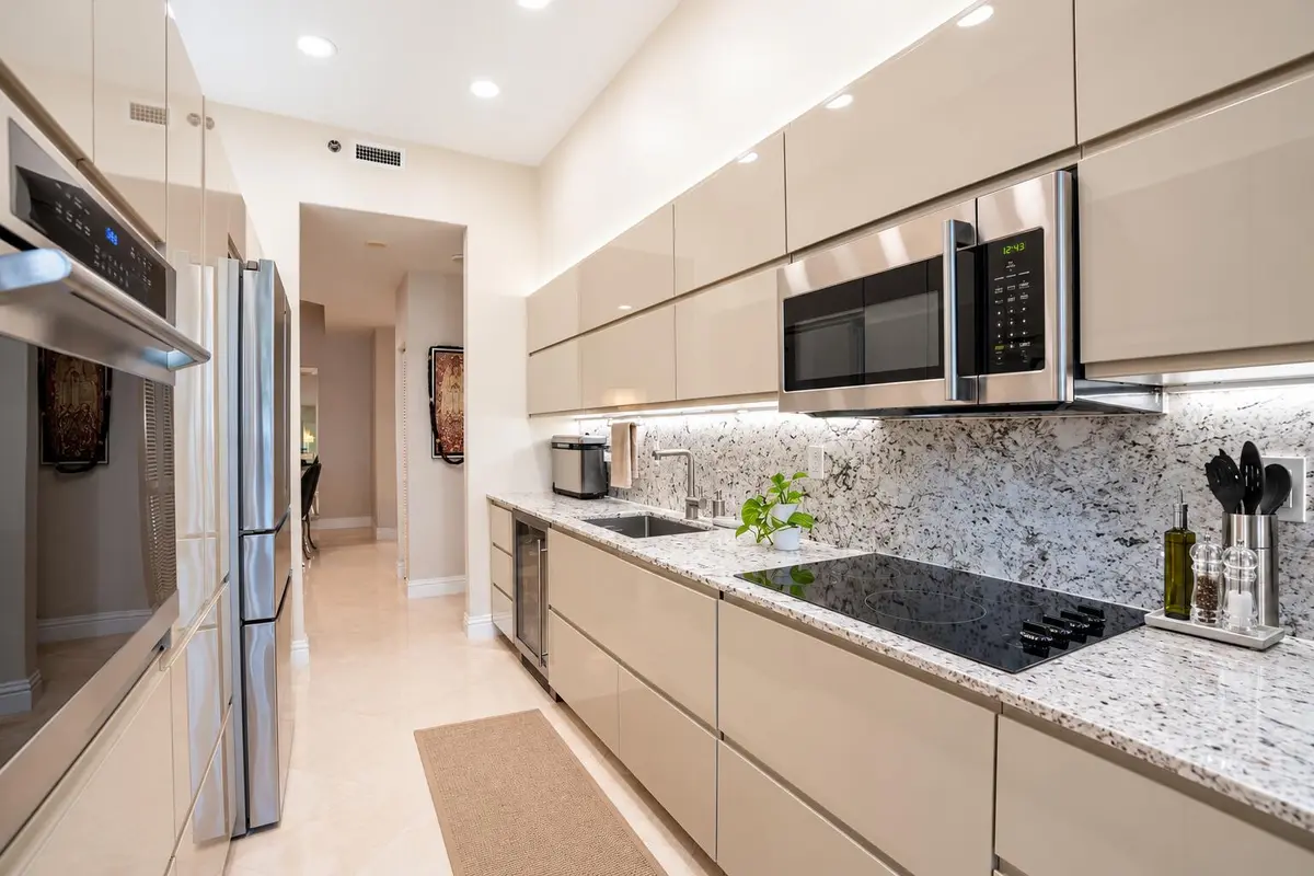FBBD7EF4-A6A8-479D-8B31-8BAF1BAAE06E at 3600 YACHT CLUB Drive 102, Aventura
