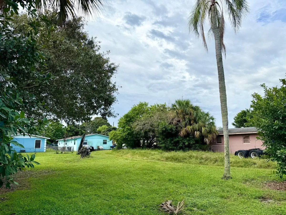 LOT 2 at Tbd AVENUE J, Fort Pierce