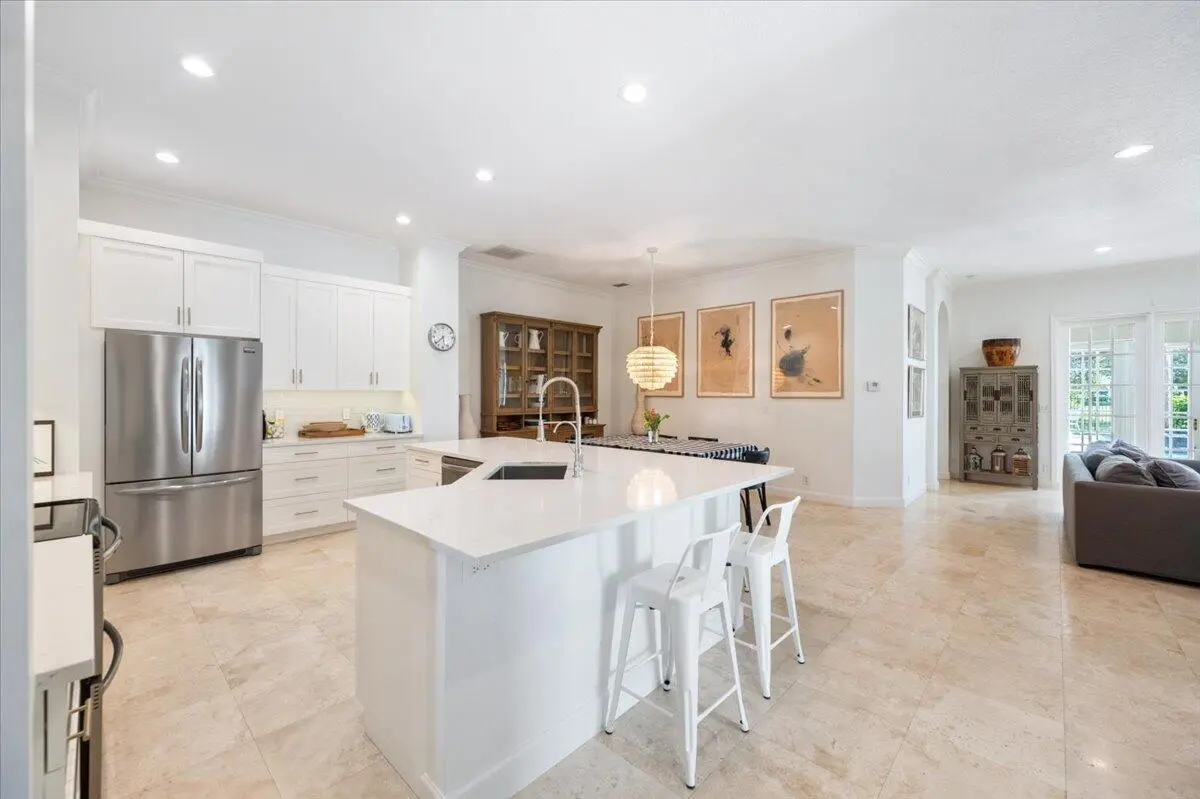 kitchen at 2910 TWIN OAKS Way, Wellington