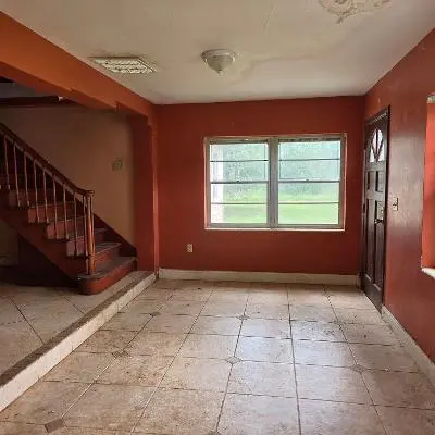 foyer at 7900 8th Street, Vero Beach